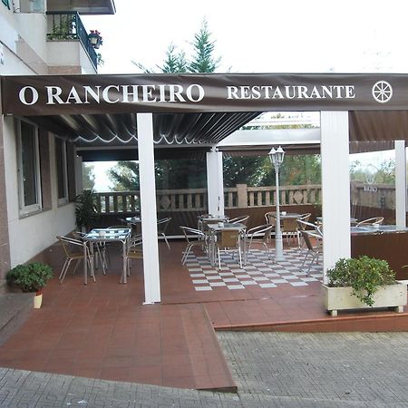 Hostal Restaurante Rancheiro Vigo Bagian luar foto