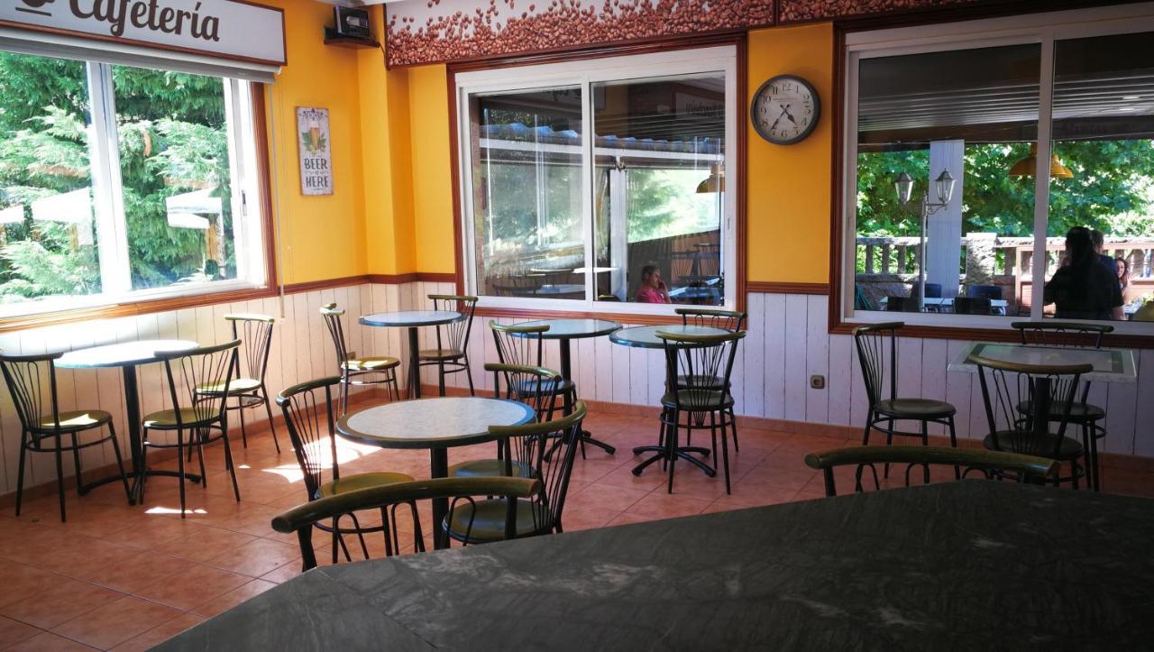 Hostal Restaurante Rancheiro Vigo Bagian luar foto