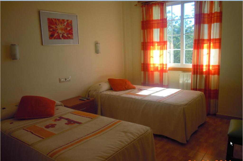Hostal Restaurante Rancheiro Vigo Bagian luar foto
